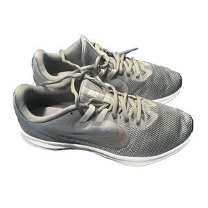 Size 9 - Nike Downshifter 9 Gray